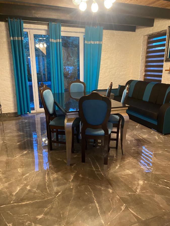 シフィノウイシチェ Apartament Aureliaヴィラ エクステリア 写真
