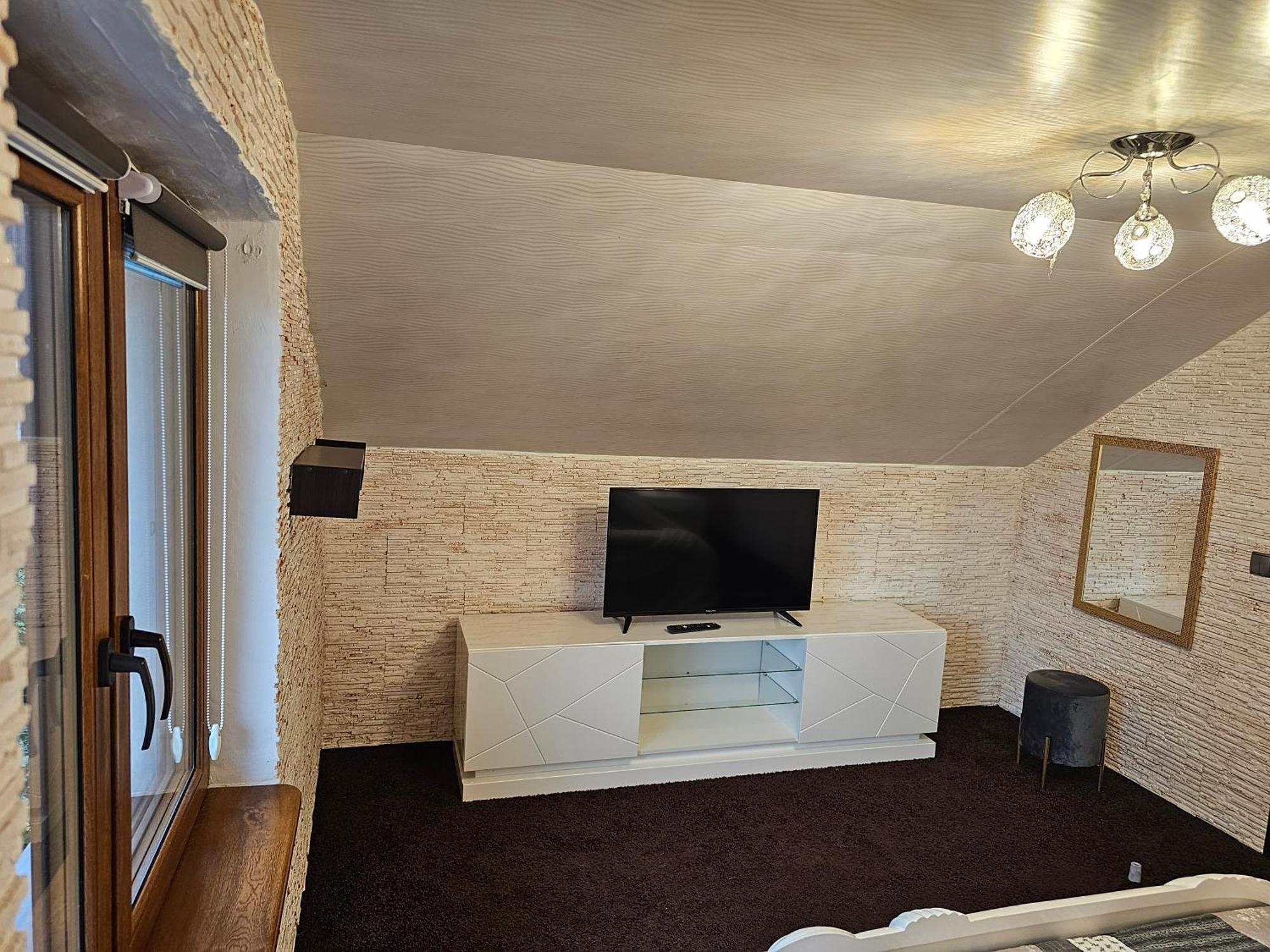 シフィノウイシチェ Apartament Aureliaヴィラ エクステリア 写真